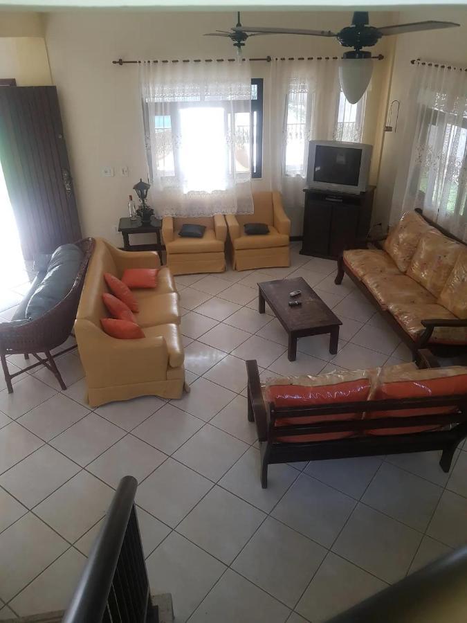 Belissima Casa Em Itauna A 300 Metros Da Praia Saquarema Ngoại thất bức ảnh